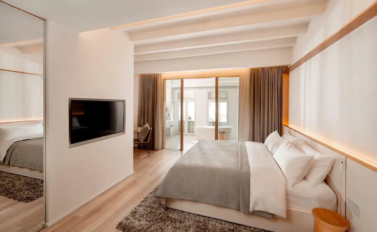 88 Armenian Hotel George Town
